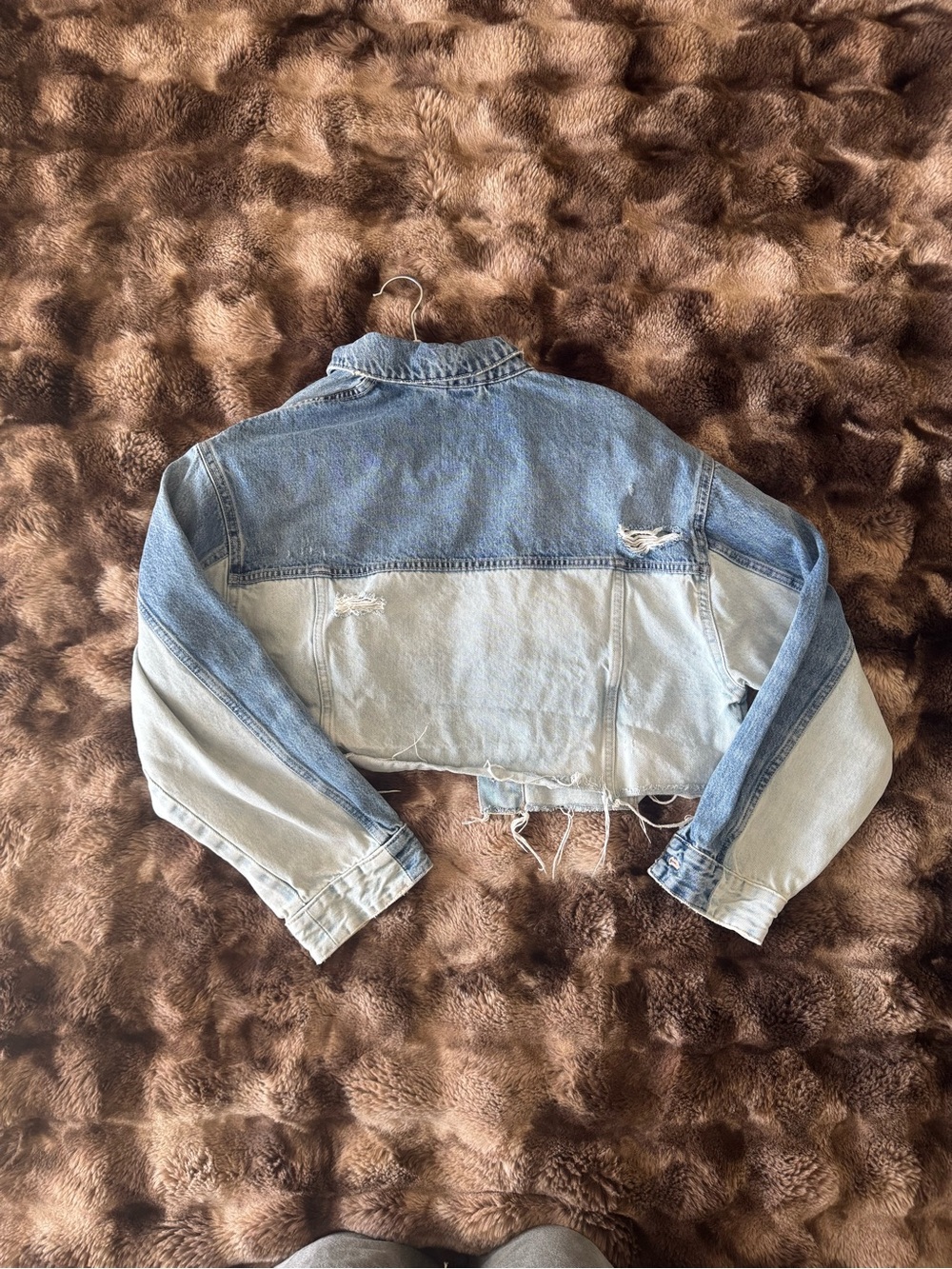 Zara Two-Tone Light and Medium Blue Cropped Denim Jacket - Picture 2 of 2
